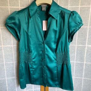 New Ann Taylor dark Emerald Green satin short sleeve blouse shirt 2P, smocked